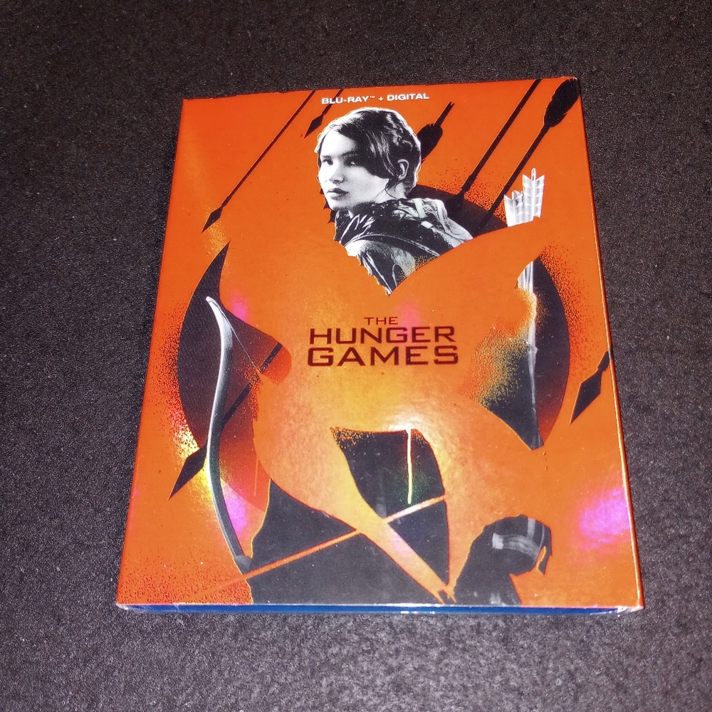The Hunger Games Blu-Ray + Digital Copy Target Exclusive Cover Brand New